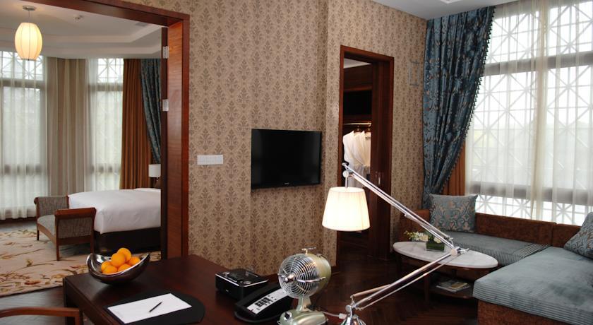 Fondney Hotel Shanghai Necc Hongqiao Airport T2 Exteriör bild